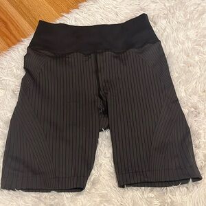Ebb to street 8 inches shorts, worn once